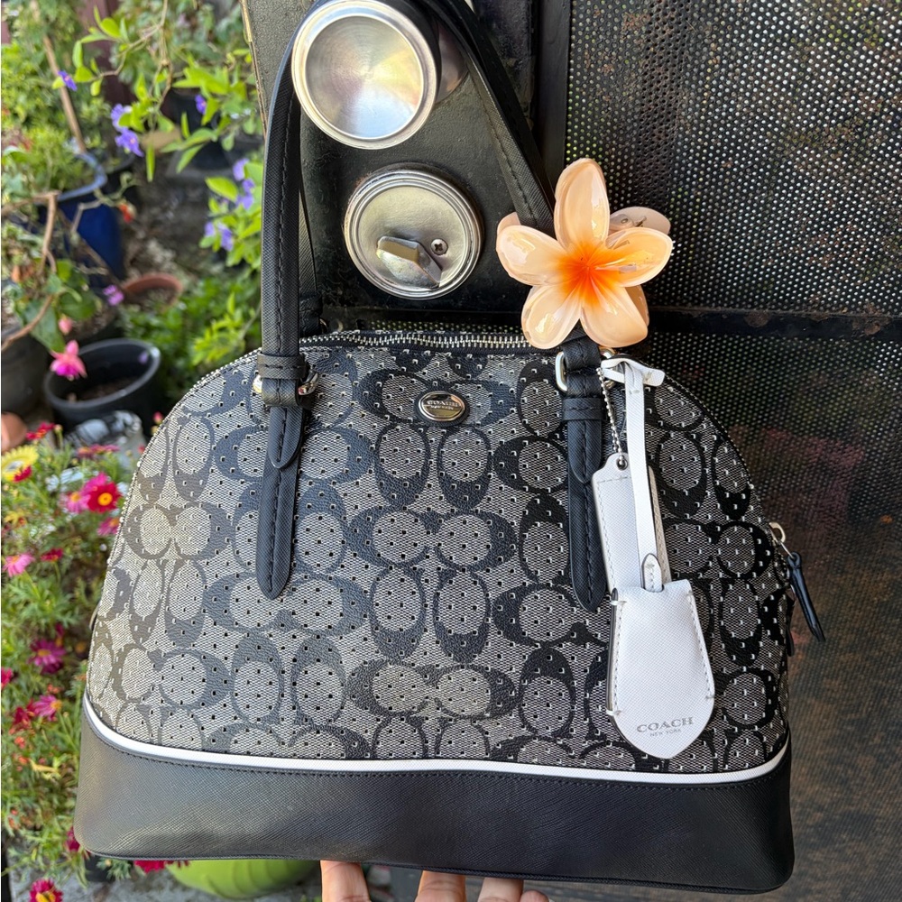 Gorgeous Coach Peyton Cora Dome Satchel bag #F31401